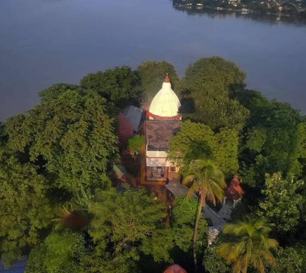 Umananda Temple (Peacock Island)