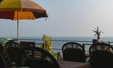 Varkala Cliff & Beach Escape