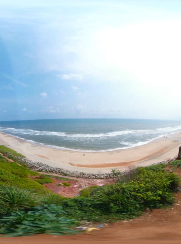 Varkala Cliff & Beach Escape